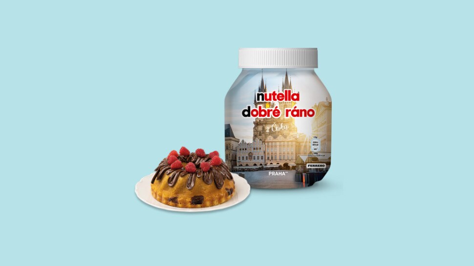 Pandișpan Bábovka decorat cu Nutella® 