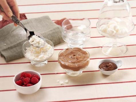 Mousse with NUTELLA® - STEP 2 Mousse with NUTELLA® - STEP 2