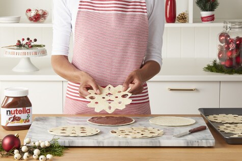Снежинки с Nutella® - step 2 Снежинки с Nutella® - step 2