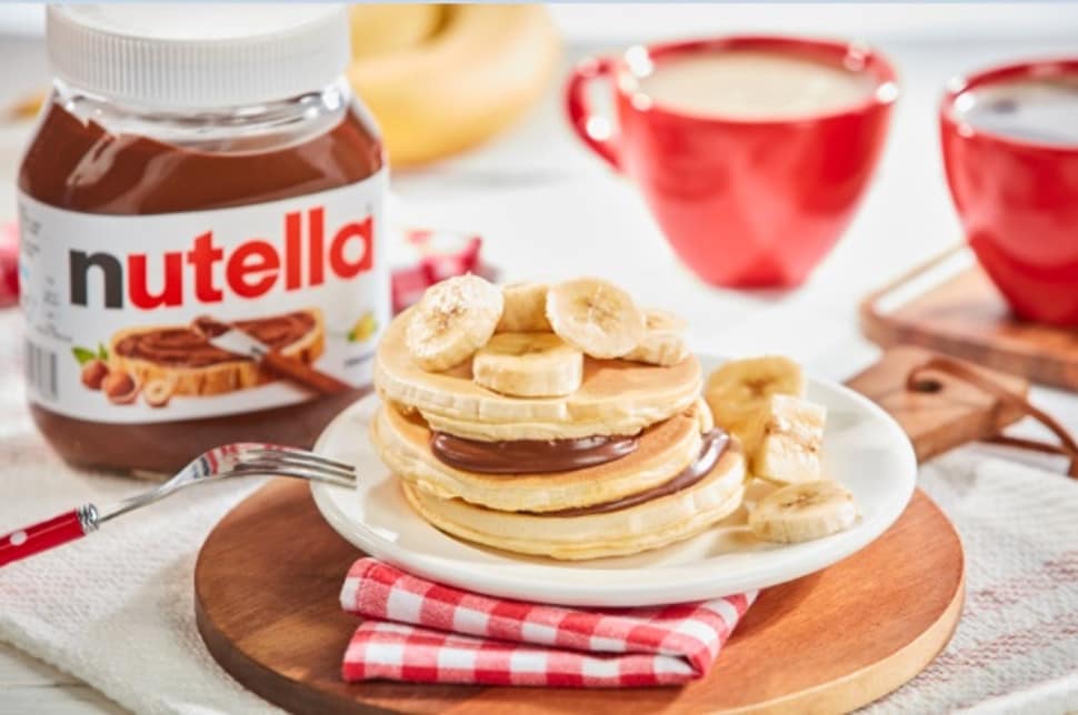 Йогуртовые панкейки с бананом и Nutella® | Рецепты | Рецепт с Nutella® 