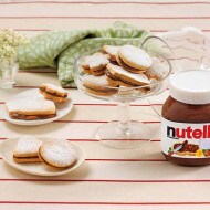 Biscuits filled with NUTELLA®