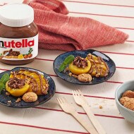 Peaches with Nutella and amaretti | Nutella