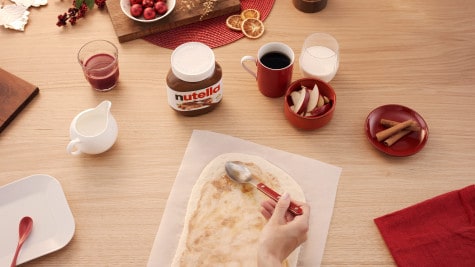 Julekanelsnegle med Nutella® step 2