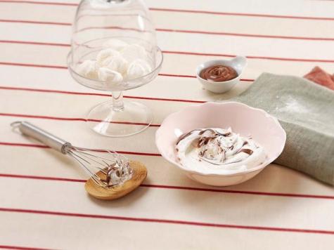 Mousse with NUTELLA® - STEP 1 Mousse with NUTELLA® - STEP 1