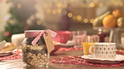 Başlık: Granola Kavanozu