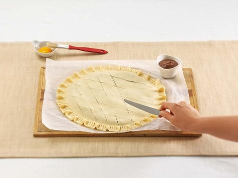 Puff-pastry tart with NUTELLA® - Step 3