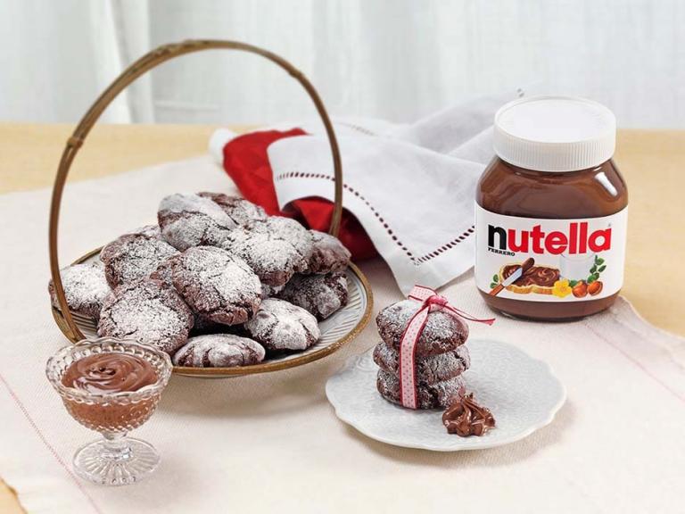 Christmas Dark Ricciarelli Macaroons Recipe with Nutella®