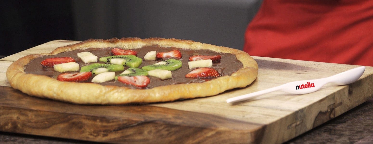 Fruit breakfast pizza with Nutella® Recipe