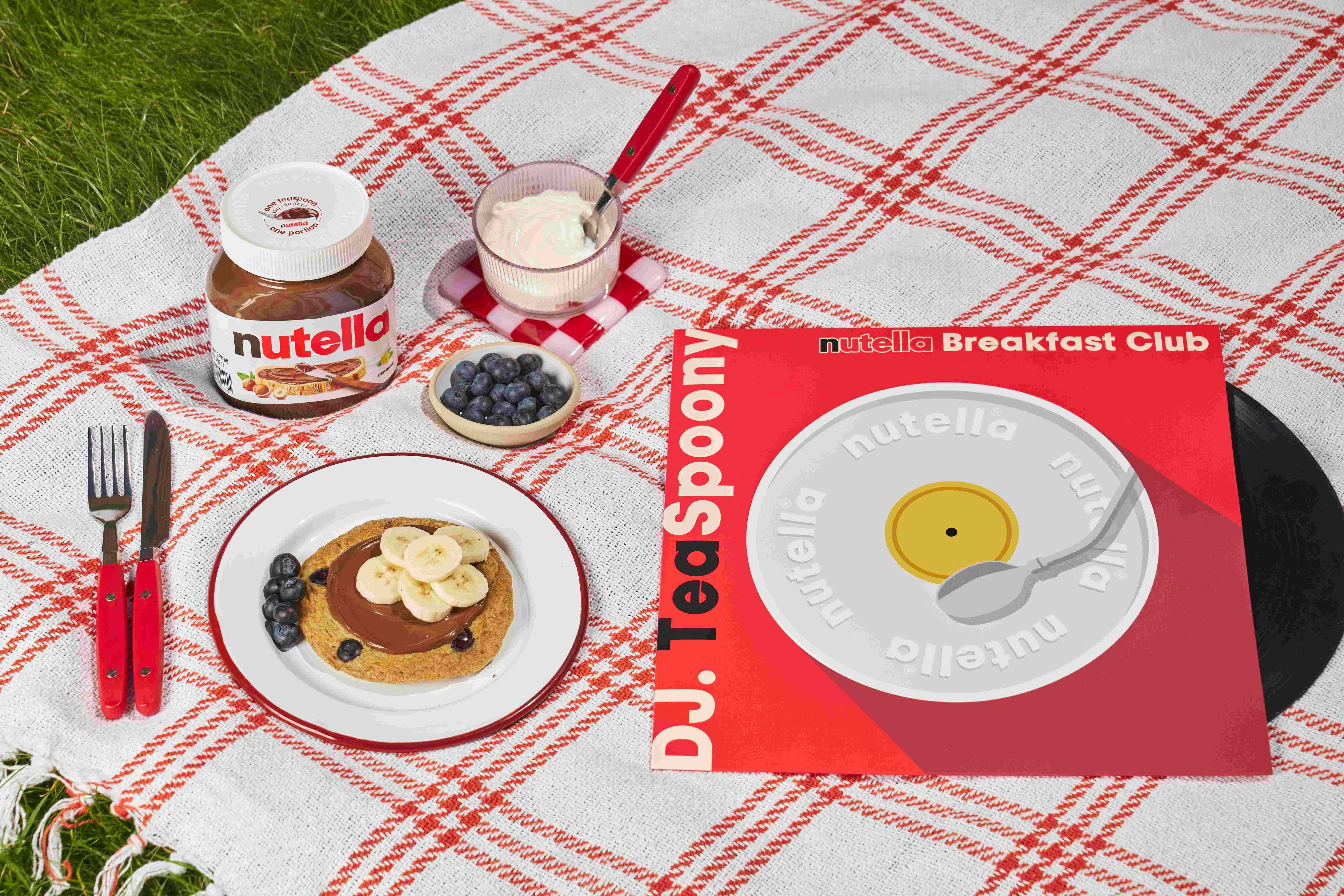 DJ Tea-Spoony’s ‘Chart-Topping’ Blueberry Pancakes with Nutella® Recipe