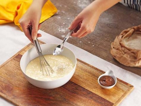 Step two: adding Nutella to recipe bowl as part of instructions.