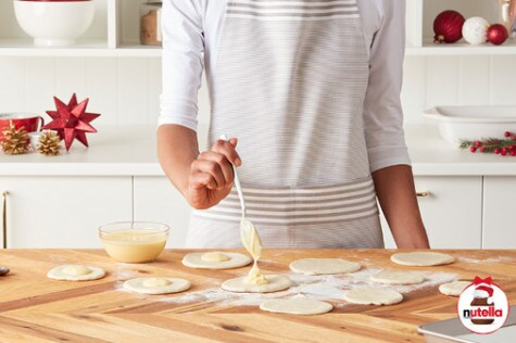 Snowmen Custard buns with NUTELLA® hazelnut spread step7 | Nutella