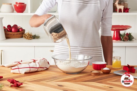 Star shaped English muffins with NUTELLA® hazelnut spread step2 | Nutella