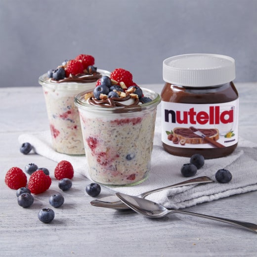 Nutella®+Cocoa overnight oats with fresh berries | Nutella