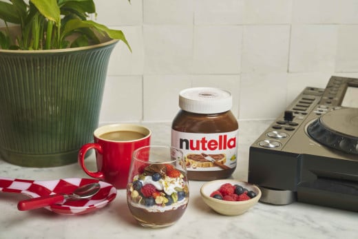 DJ Tea-Spoony’s ‘Re’ Mixed Berry & Nut Yoghurt Parfait with Nutella