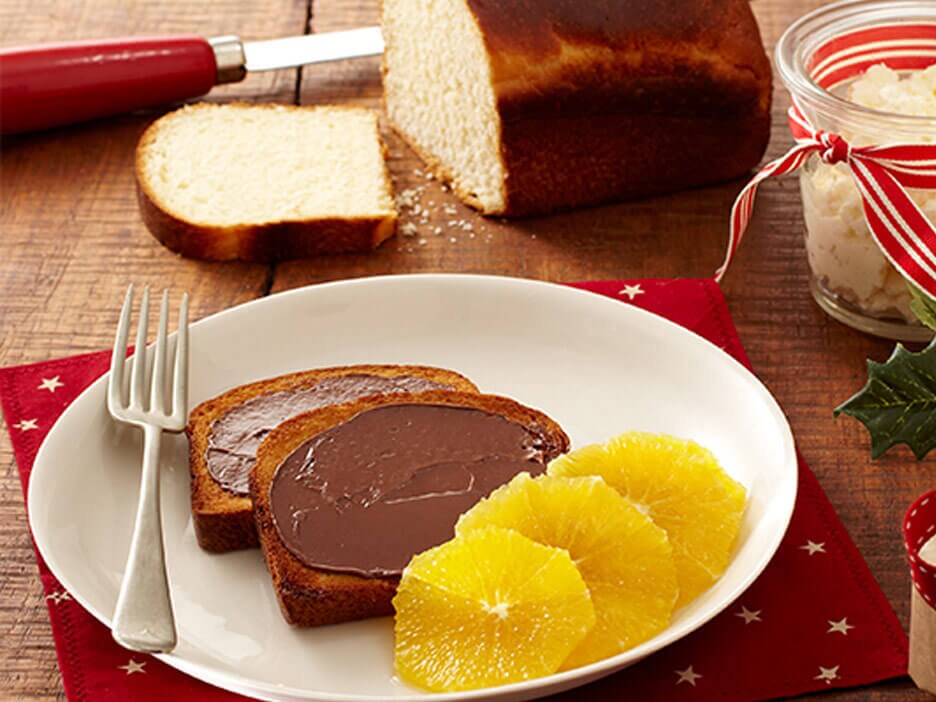 Toasted brioche with Nutella®, oranges & ricotta