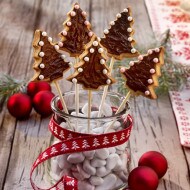 Cookie pops with Nutella® hazelnut spread