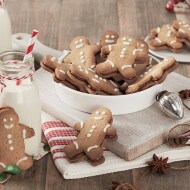 Gingerbread men cookies with Nutella® hazelnut spread