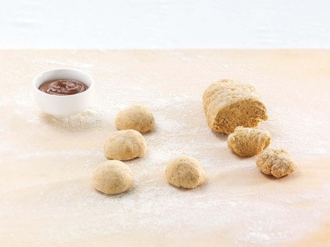 Panini with NUTELLA® hazelnut spread and Strawberries STEP 1