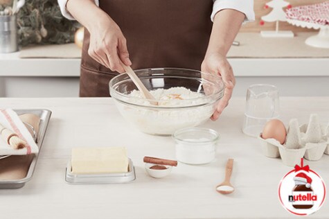 Braided Cinnamon Brioche with Nutella® hazelnut spread - Step 1