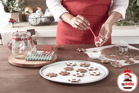 Cinnamon star cookies with Nutella® hazelnut spread - Step 3