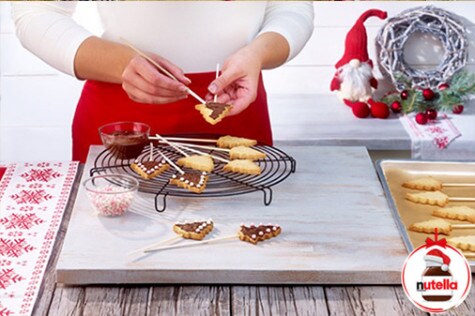 Cookie pops with Nutella® hazelnut spread - Step 3