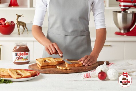 Holiday Peek-a-boo French Toast with Nutella® hazelnut spread - Step 3 Holiday Peek-a-boo French Toast with Nutella® hazelnut spread - Step 3