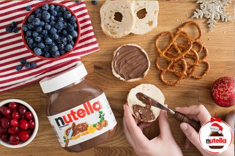 Reindeer Bagel with Nutella® hazelnut spread - Step 1 Reindeer Bagel with Nutella® hazelnut spread - Step 1