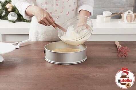 Nutella® Christmas Cheesecake Step 5
