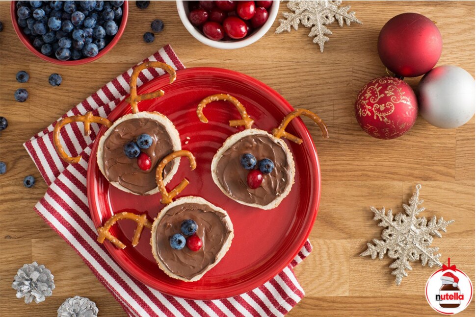 Reindeer Bagel with Nutella® hazelnut spread