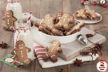 Gingerbread men cookies with Nutella® hazelnut spread