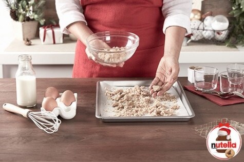 white_mousse_with_crumble_step_2